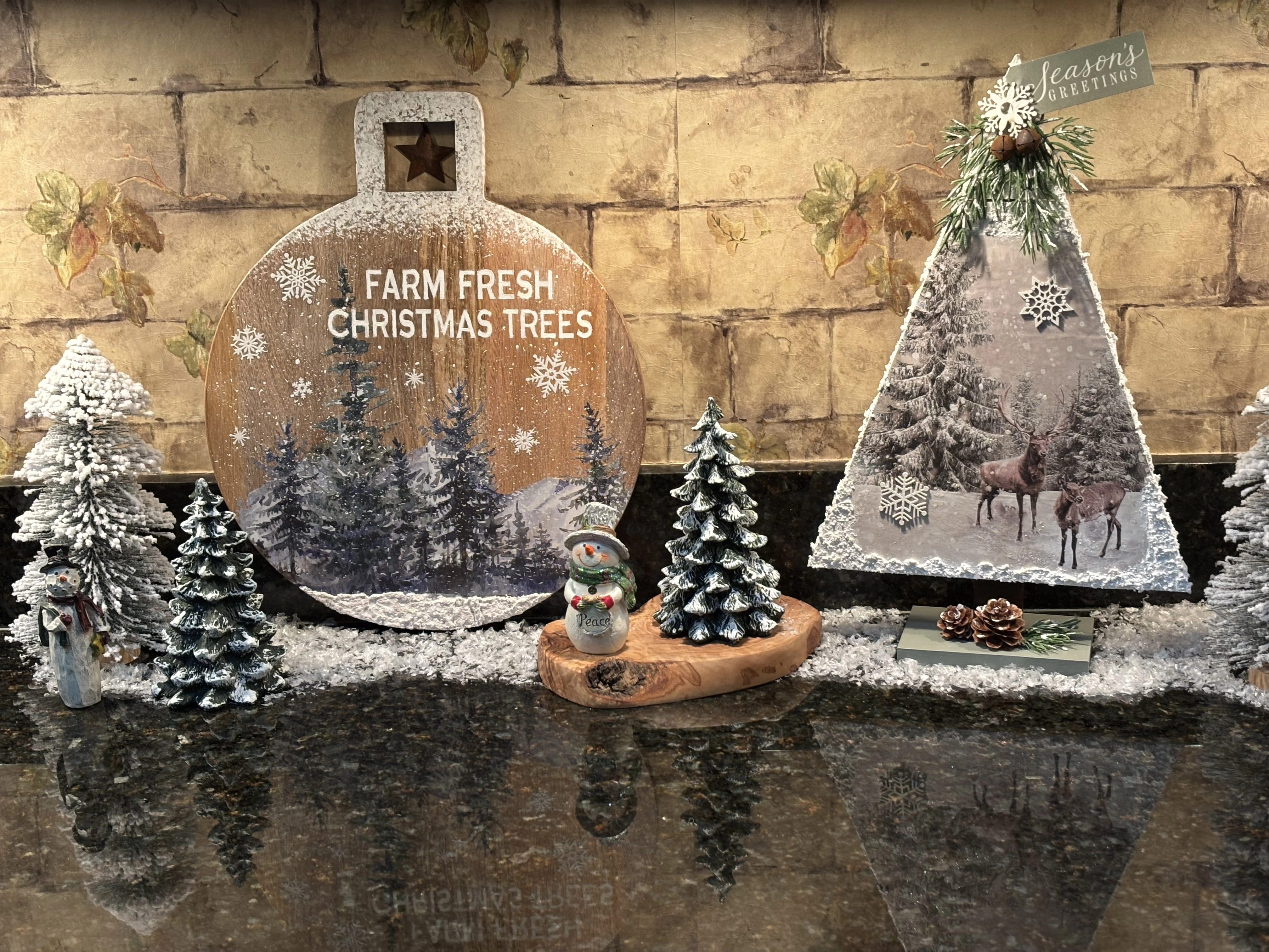 Holiday decorations preview